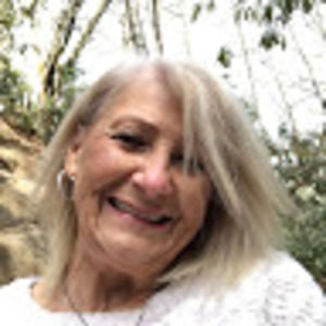 Meet your Posher, Alma s